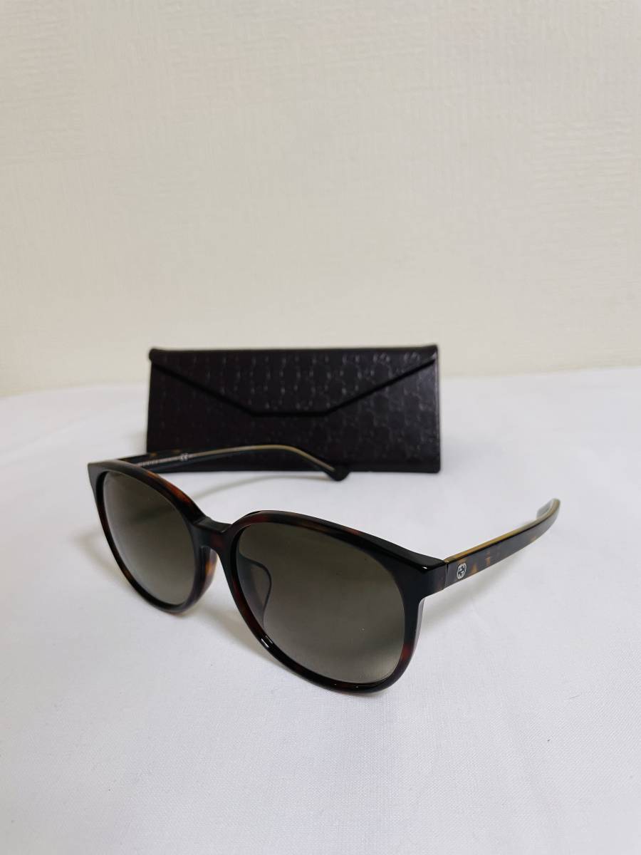 GUCCI グッチ サングラス べっ甲系 ブラウン 茶色 シルバー金具 インターロッキングGGロゴ イタリア製 シンプル 高級感 男女兼用 存在感★