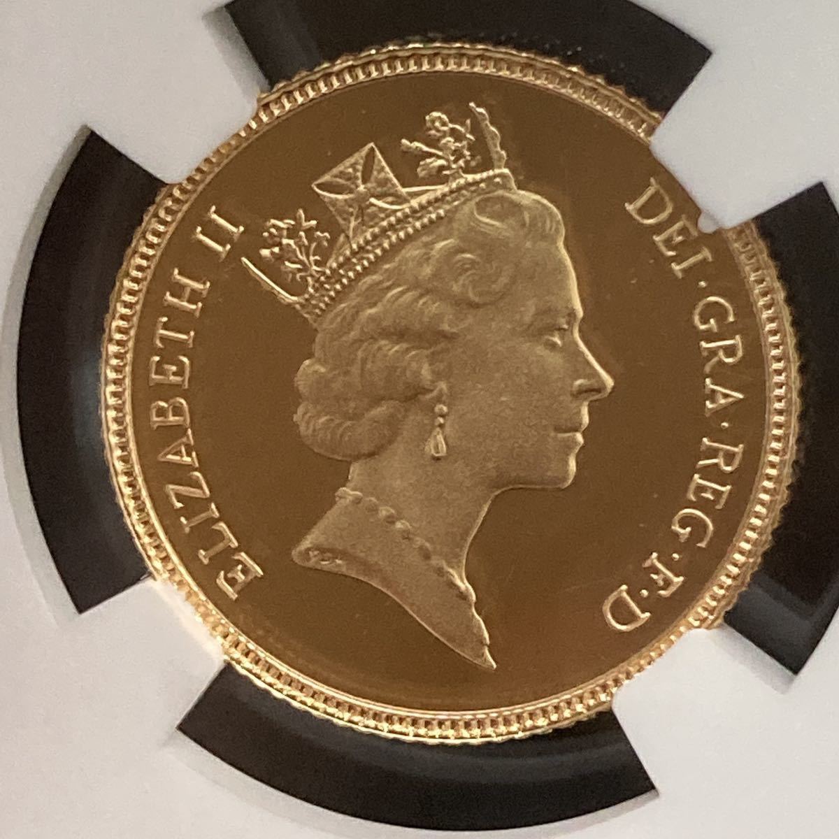 1円出品【希少 最高鑑定】1985年 イギリス ハーフソブリン金貨 セント