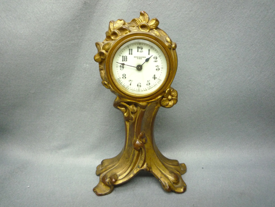 レトロ NEW HAVEN/ニューヘブン ネジ巻き時計 置き時計 金属 インテリア 手巻き ゼンマイ アメリカ(USA) アンティーク 現状品 札幌市