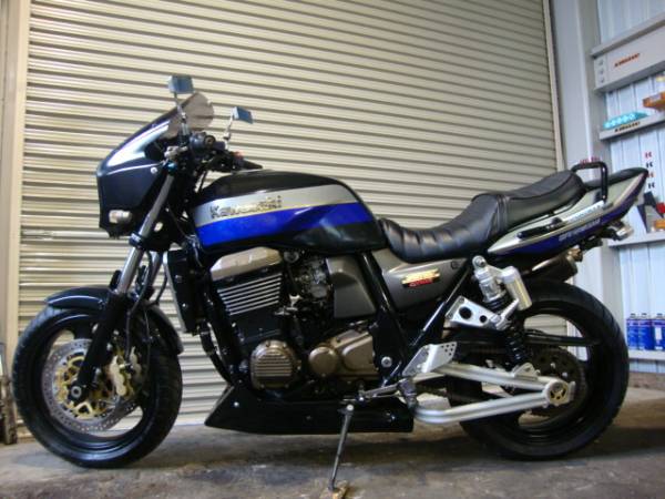 ○ZRX1200R・マレーシア仕様・機関良好・即決で車検2年付○(751cc