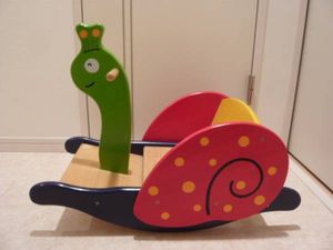 木のおもちゃ かたつむり（木馬）ボーネルンド(乗用玩具)｜売買された 
