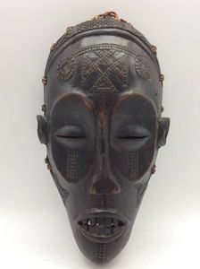 アフリカ 仮面のYahoo!オークション(旧ヤフオク!)の相場・価格を見る