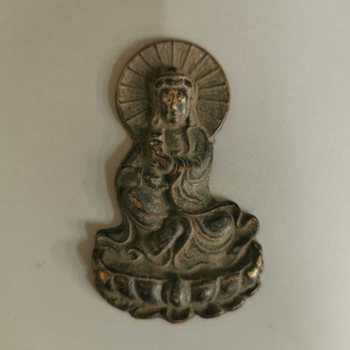  仏教美術 古銅製 仏像 観音像 根付 古美術 時代物 江戸時代(根付)｜売買されたオークション情報、yahooの商品情報をアーカイブ公開 - オークファン 根付