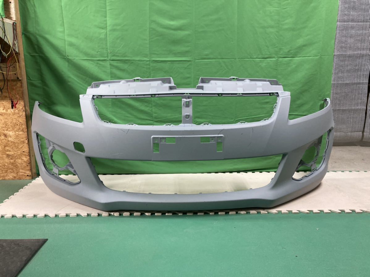 スズキ スイフト ZC72S ZD72S 後期用 フロントバンパー サフェーサー ガリ傷があります 71711-61P 個人宅発送不可