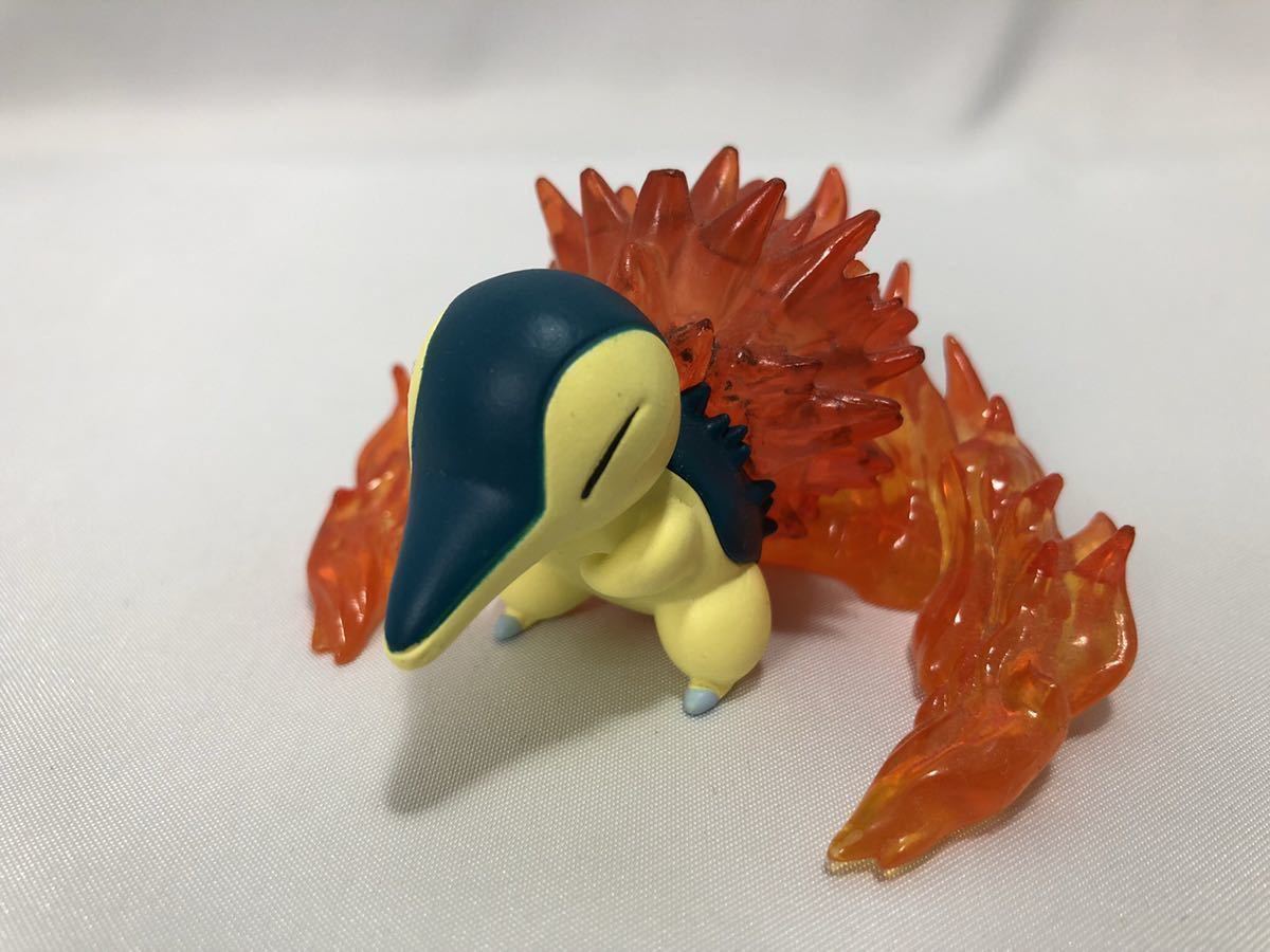 開封品 ポケモン デスク お役立ちフィギュア ヒノアラシ ワニノコ