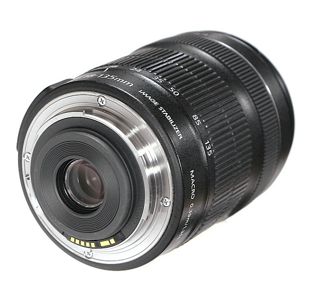 Canon IS 18-135mm Lens EF-S f⁄3.5-5.6 USM STM | - f3.5-