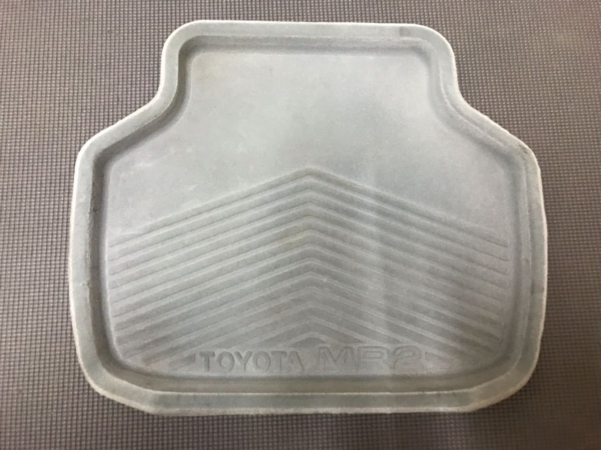 AW11 MR2用 トランクマット 純正オプション品 トヨタ AW11 MR2用 トランクマット 純正オプション品 トヨタ [1101464]MR2