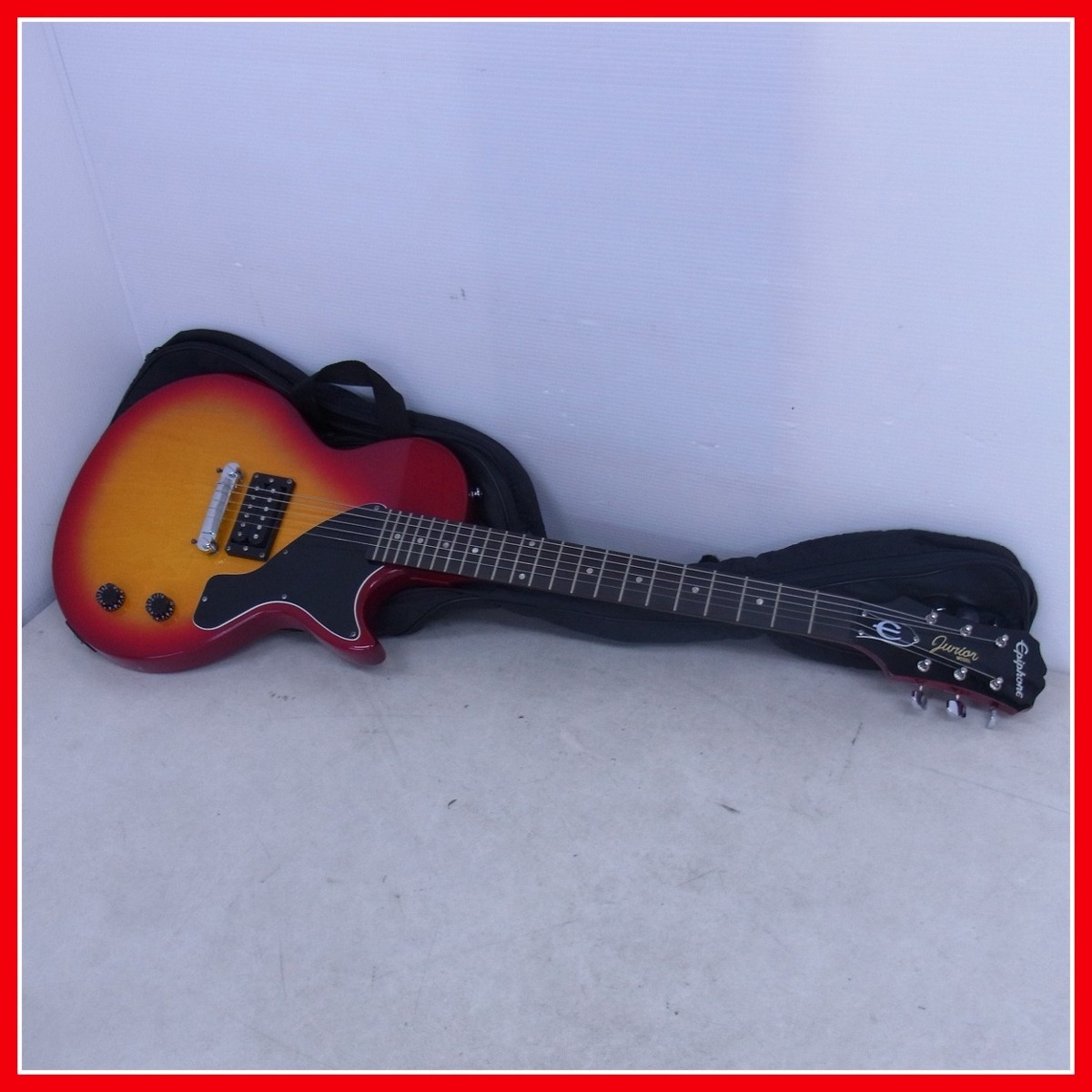 赤字超特価 Epiphone エレキギター Junior Model エピフォン ソフトケース付き 現状品 80(エピフォン)｜売買されたオークション情報、yahooの商品情報をアーカイブ公開 - オークファン 本体