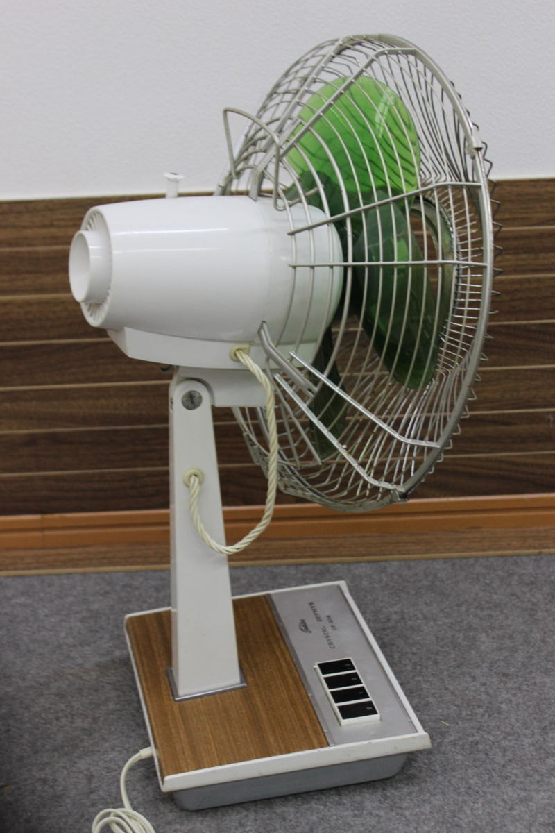 動作品☆扇風機 昭和レトロ TOSHIBA CRYSTAL ZEPHYR DF-30A 30cm卓上扇