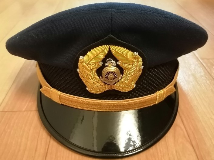 JR帽子 金色エンブレム付き JR帽子 金色エンブレム付き THE CAP