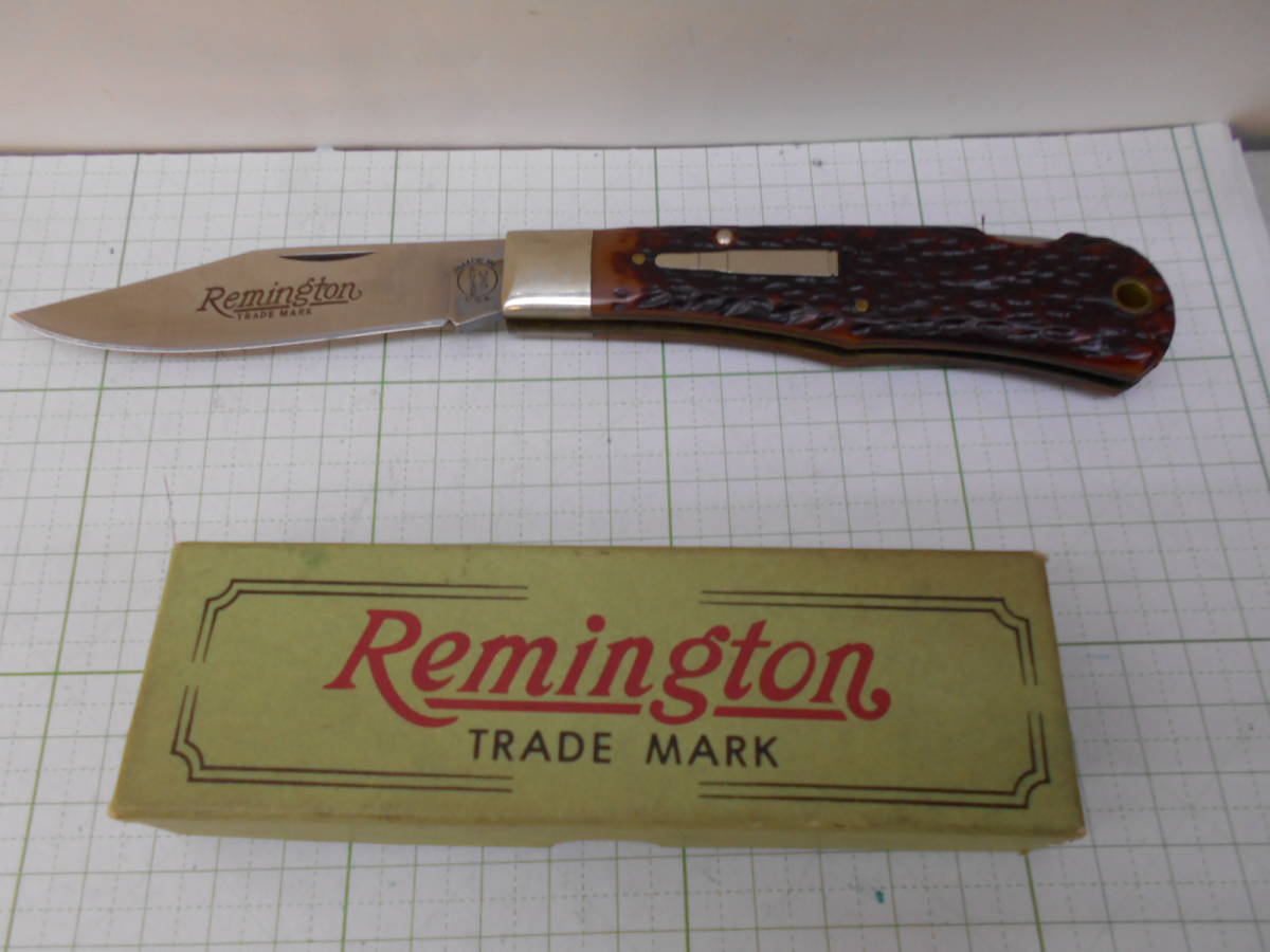 OLD レミントンナイフ　USA　R1303 1984年製 ブレード 87mm ハンドル 113mm樹脂系ハンドル　ソングホール周りのハンドルにヒビがあります