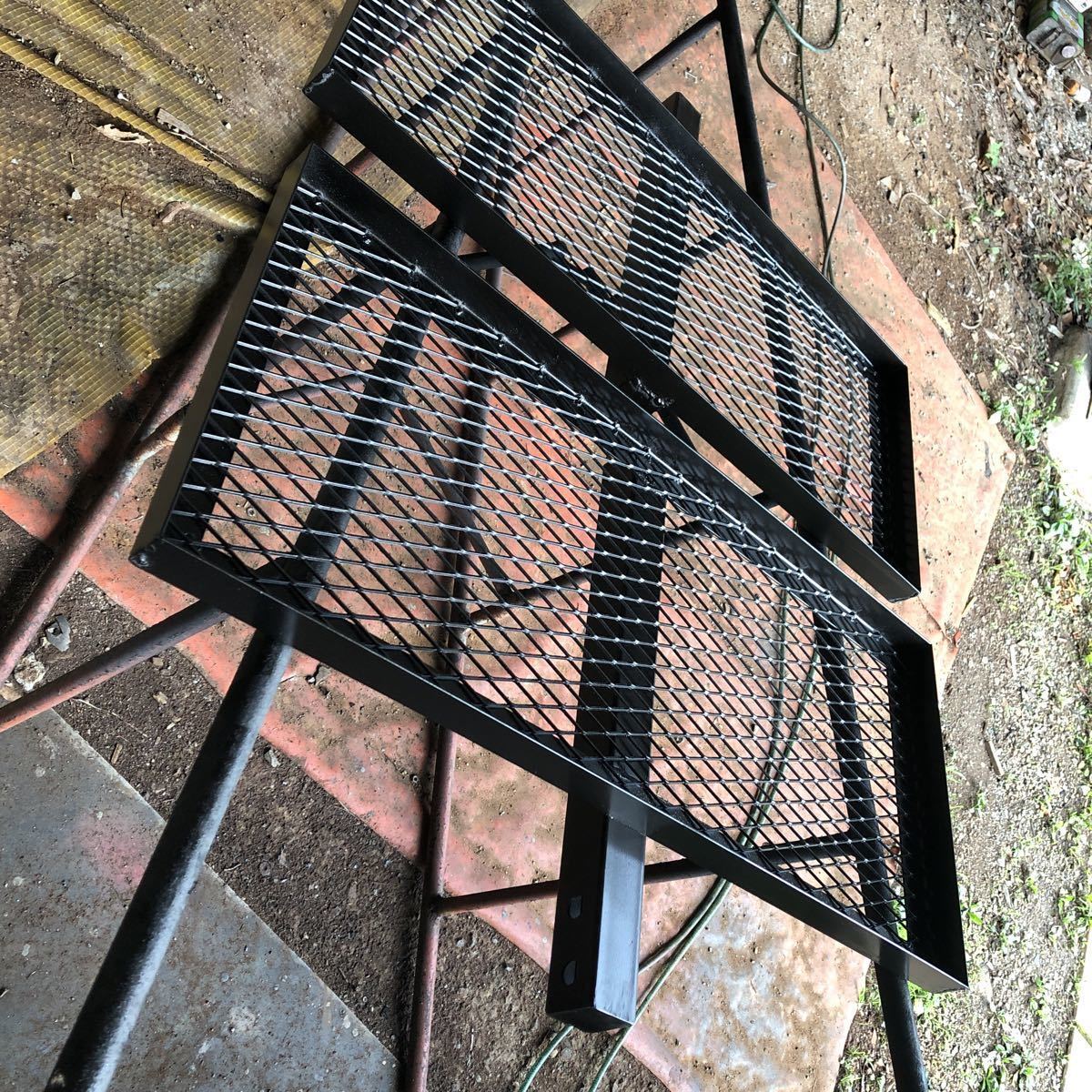 ヒッチカーゴ 小型 奥行40cm軽自動車にも ヒッチキャリアカーゴ ヒッチメンバー ゴミや汚れ物 野営キャンプジムニーjb23jb64 キャリア ラック 売買されたオークション情報 Yahooの商品情報をアーカイブ公開 オークファン Aucfan Com