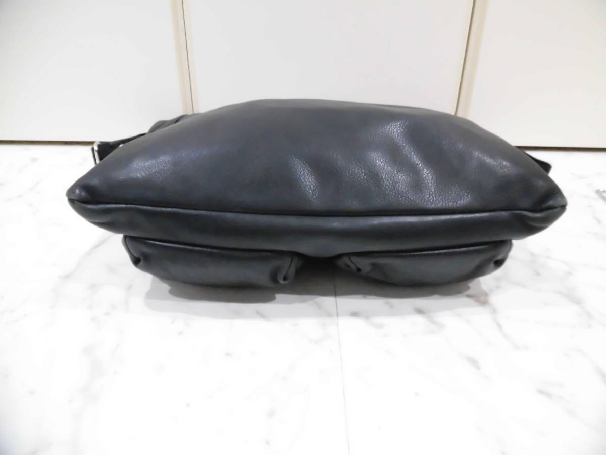 DOLCE&GABBANA レザーショルダーバッグ ドルチェ＆ガッバーナ ドルガバ 
