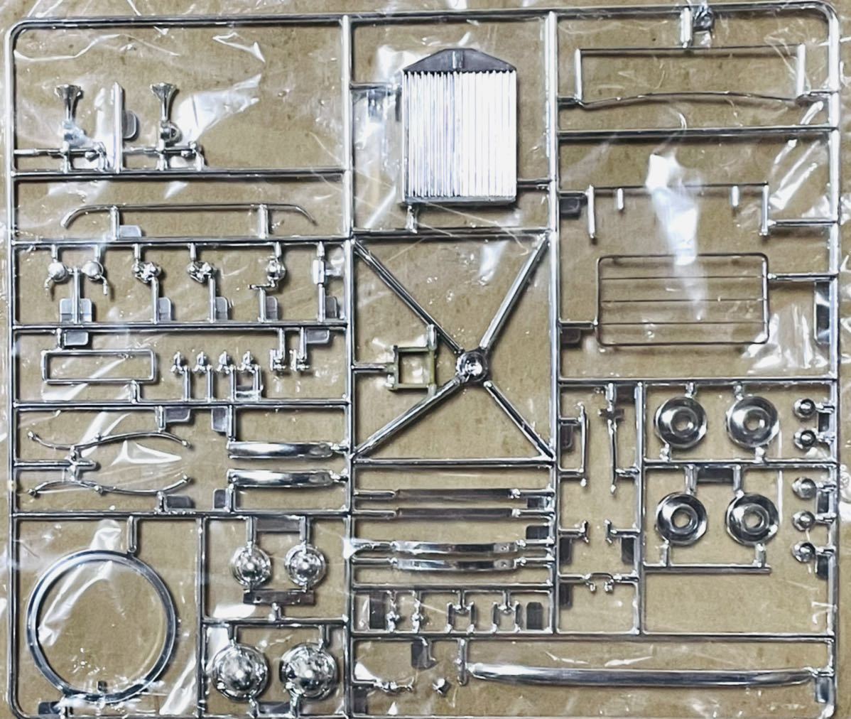 Revell ロールス・ロイス 1934 ファントムⅡ コンチネンタル 1/16