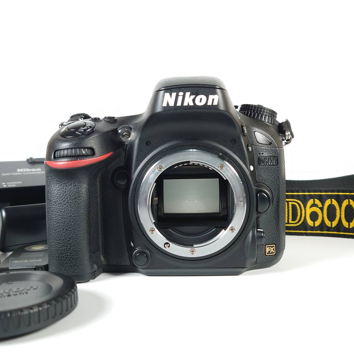 動作品 【外観美品】 NIKON D600 デジタル 一眼レフカメラ ボディ FX 