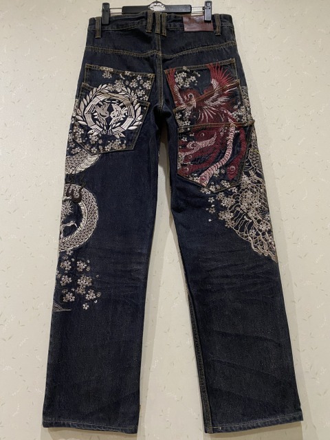 華鳥風月×流儀(かちょうふうげつ×りゅうぎ) デニムジーンズ 龍虎 刺繍 和柄 W32 ブルー メンズ /004 ジーンズ 龍 かちょうふうげつ 流儀圧搾×華 狼 0