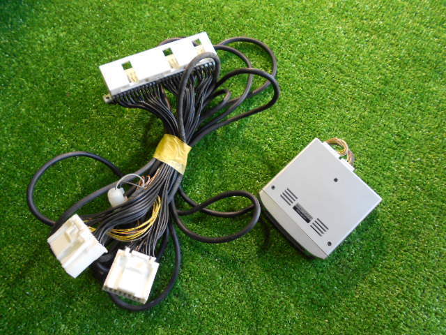 Q2349IS R-SPEC エアサスコントローラー AS165X トヨタ クラウン MS137