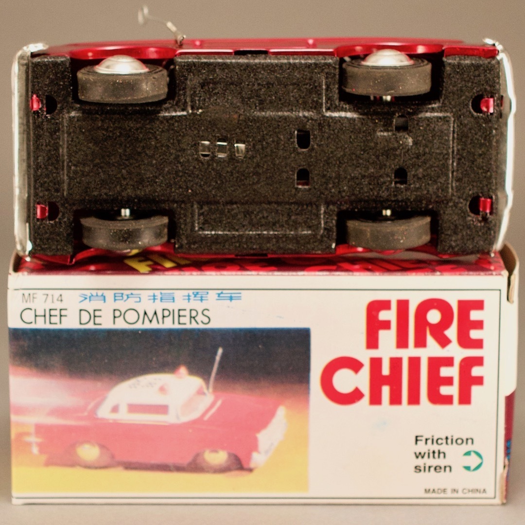 ブリキ FIRE CHIEF 消防指令車 MF 714 フリクション 【公式通販】