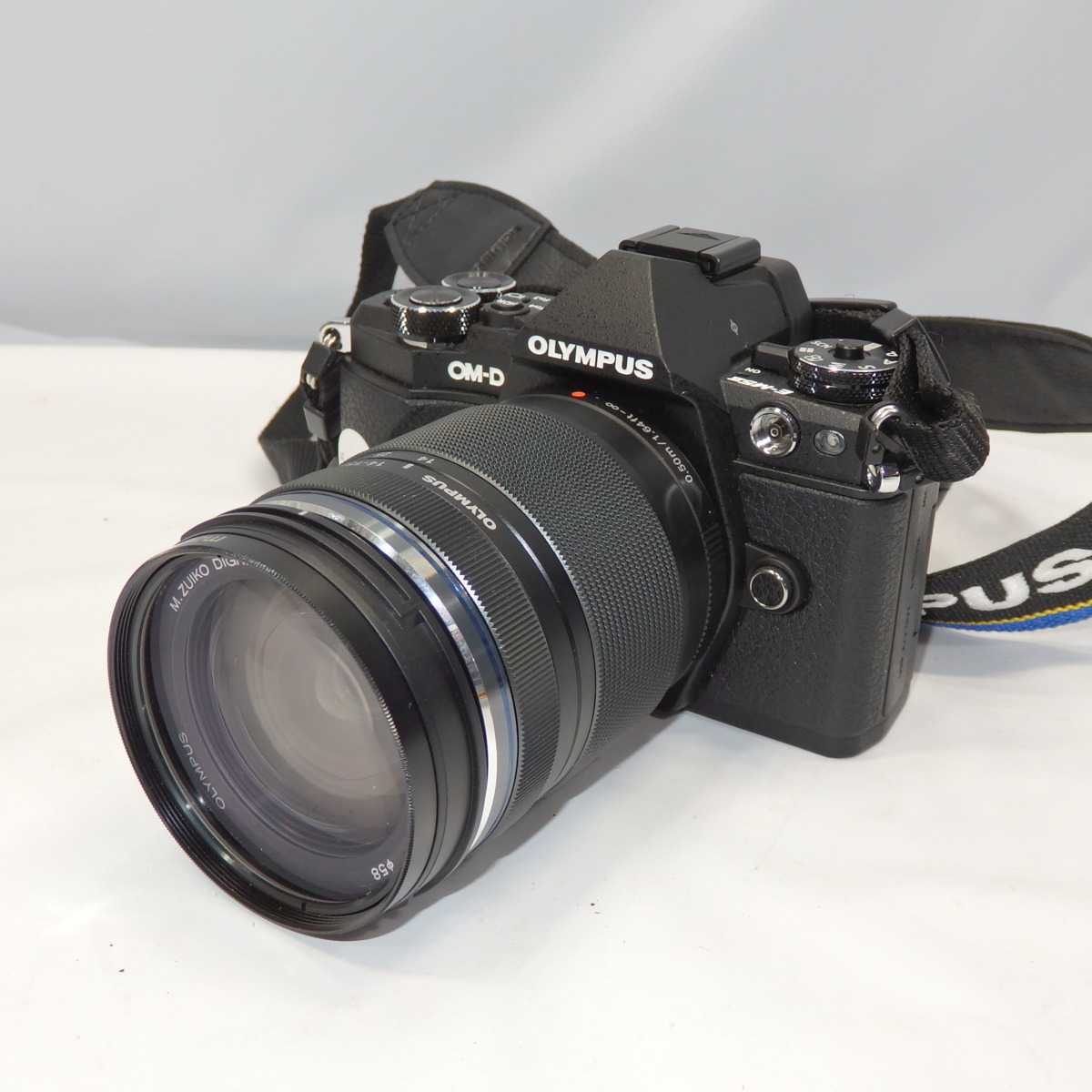 OLYMPUS OM-D オリンパス E-M10 ミラーレス一眼 E-M1 ミラーレス一眼 