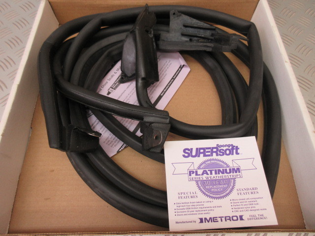 1978-1982　C3 コルベット ドア ウェザーストリップ pr　左右set　 METRO製　SUPERsoft！LM19D　ECKLER！