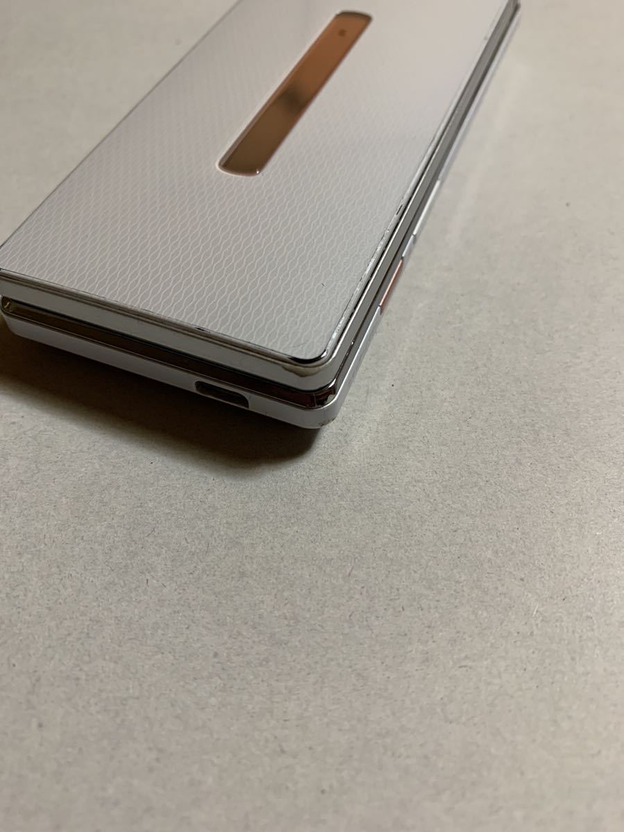 SHARP シャープ AQUOS K SHF31SWA White ホワイト ジャンク品扱い_3