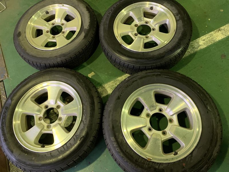 ジムニー JB64 純正タイヤホイール4本セット 175/80R16 タイヤ