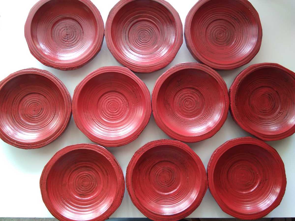 山岸厚夫作。根来茶托。漆器。 木製。 直径15㎝。高さ3、2 