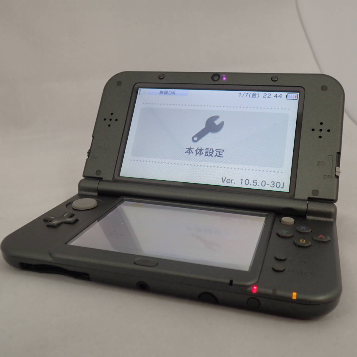 Newニンテンドー3DSLL 本体 メタリックブラック ACアダプター セット
