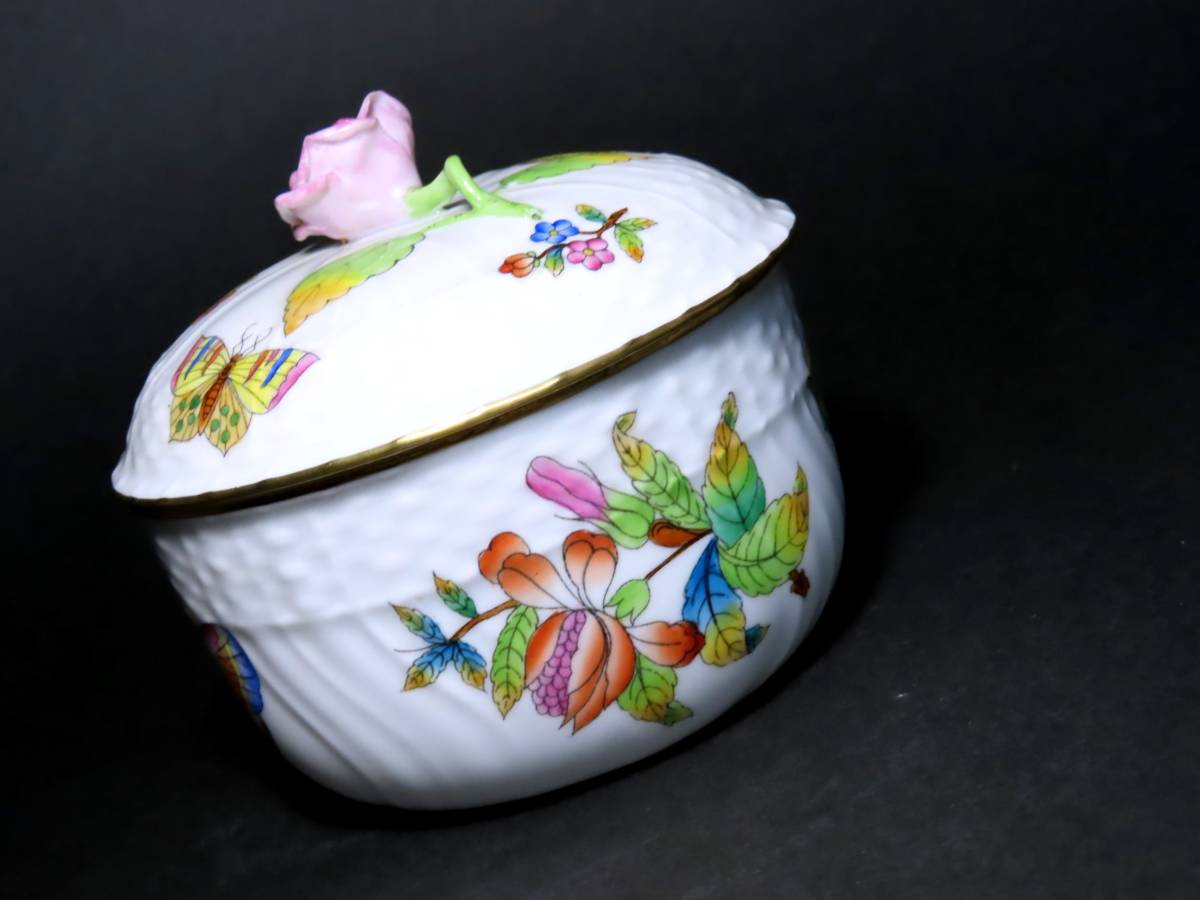 ⁄ シュガーポット オールドノリタケの美しい陶磁器、手描きのお花が