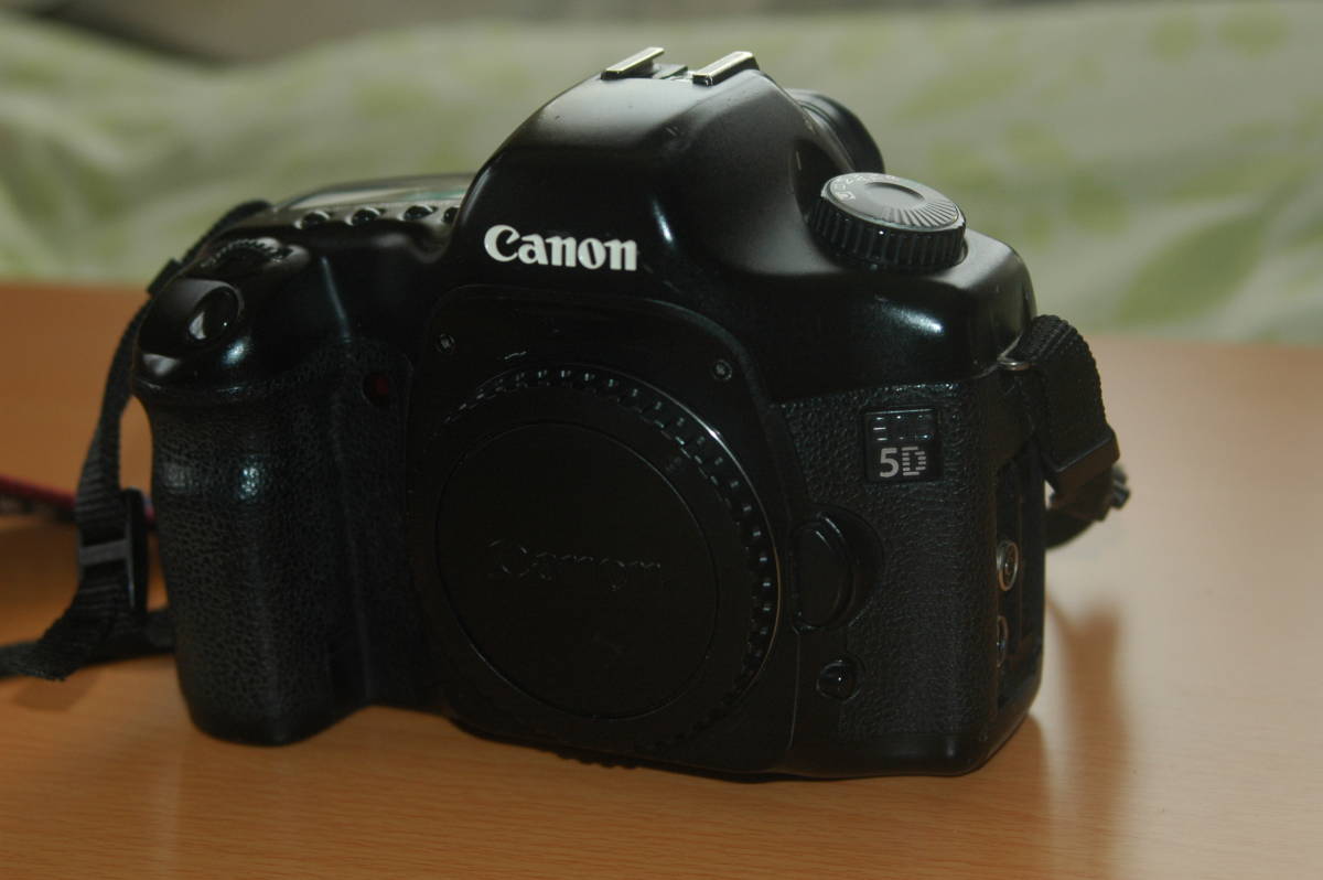 Canon EOS 5D（初代）ボディ＋バッテリーグリップ（BG-E4）_1