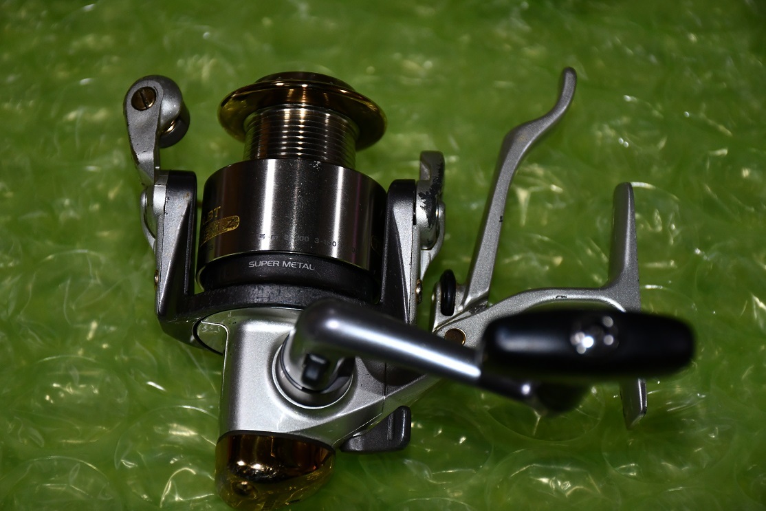 ダイワ トーナメントZ 2500LBT 日本製 トーナメント-Z スピニング