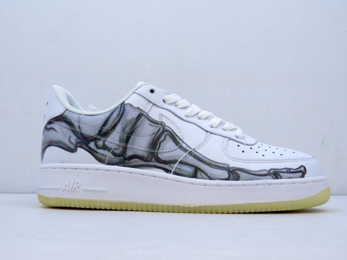 B150U172] 【未使用】NIKE AIR FORCE 1 