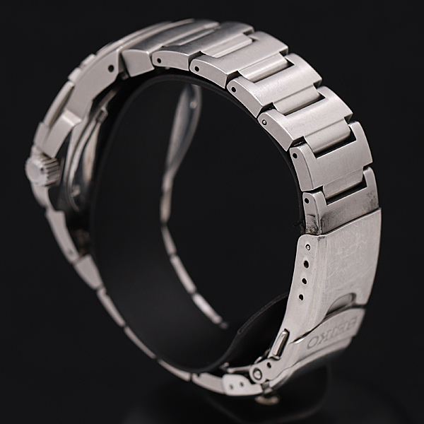 1円★稼働◎正規品【SEIKO/セイコー】QZ V736-7A10 ラウンド ダイバーズ200m デイデイト 黒文字盤 メンズ腕時計 300A0150068