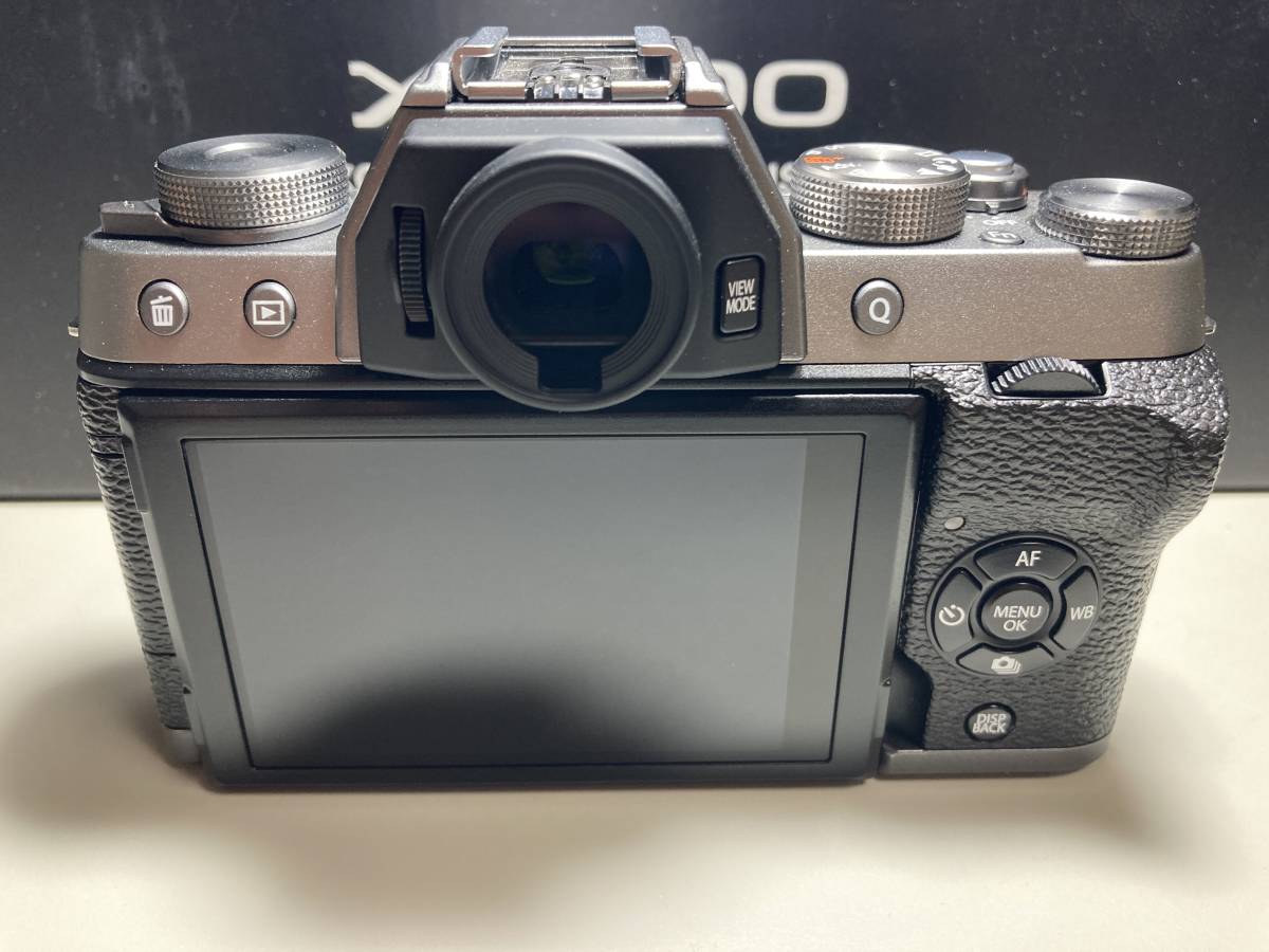 Fujifirm X-T100 ダークブラウン&TTartisan40mmセット 未使用 新品同様1☆FUJIFILM X-T100 ダブルズームレンズキット [ダーク