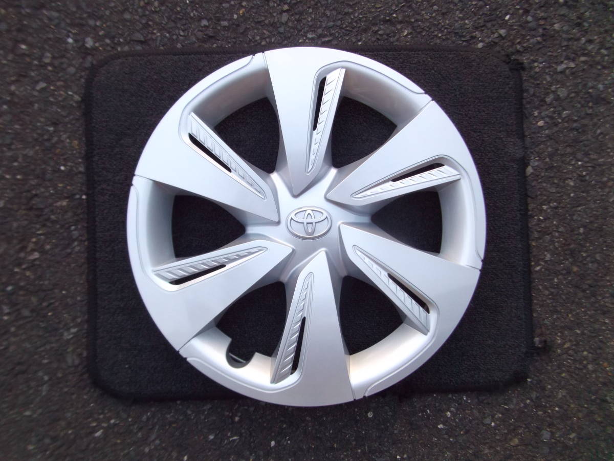 大得価，限定SALE シエンタホイールキャップ純正新車外し15インチ 6374 NSP170： 品：１本(純正品)｜売買されたオークション情報、yahooの商品情報をアーカイブ公開 - オークファン 純正品
