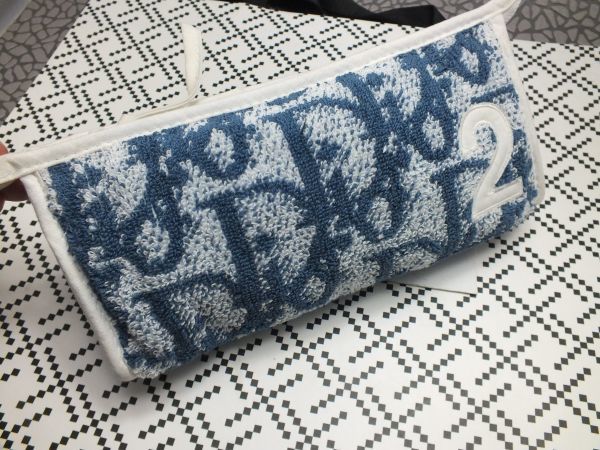 人気定番，HOT クリスチャンディオール パイル地 ポーチ ロゴ刺繍(かばん、バッグ)｜売買されたオークション情報、yahooの商品情報をアーカイブ公開 - オークファン かばん、バッグ