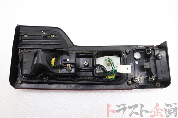 1300183119 後期 純正 テール 運転席側 ステージア RS FOUR S WGNC34