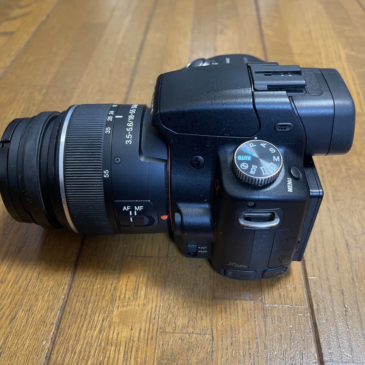 SONY ソニー α55 標準レンズ付き一眼レフカメラ SONY ソニー α55 標準レンズ付き一眼レフカメラ