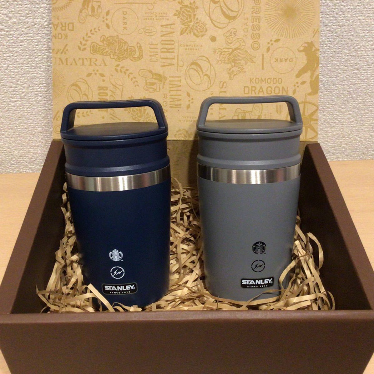 未使用 STARBUCKS ステンレスボトル フラグメント スタンレー ネイビー