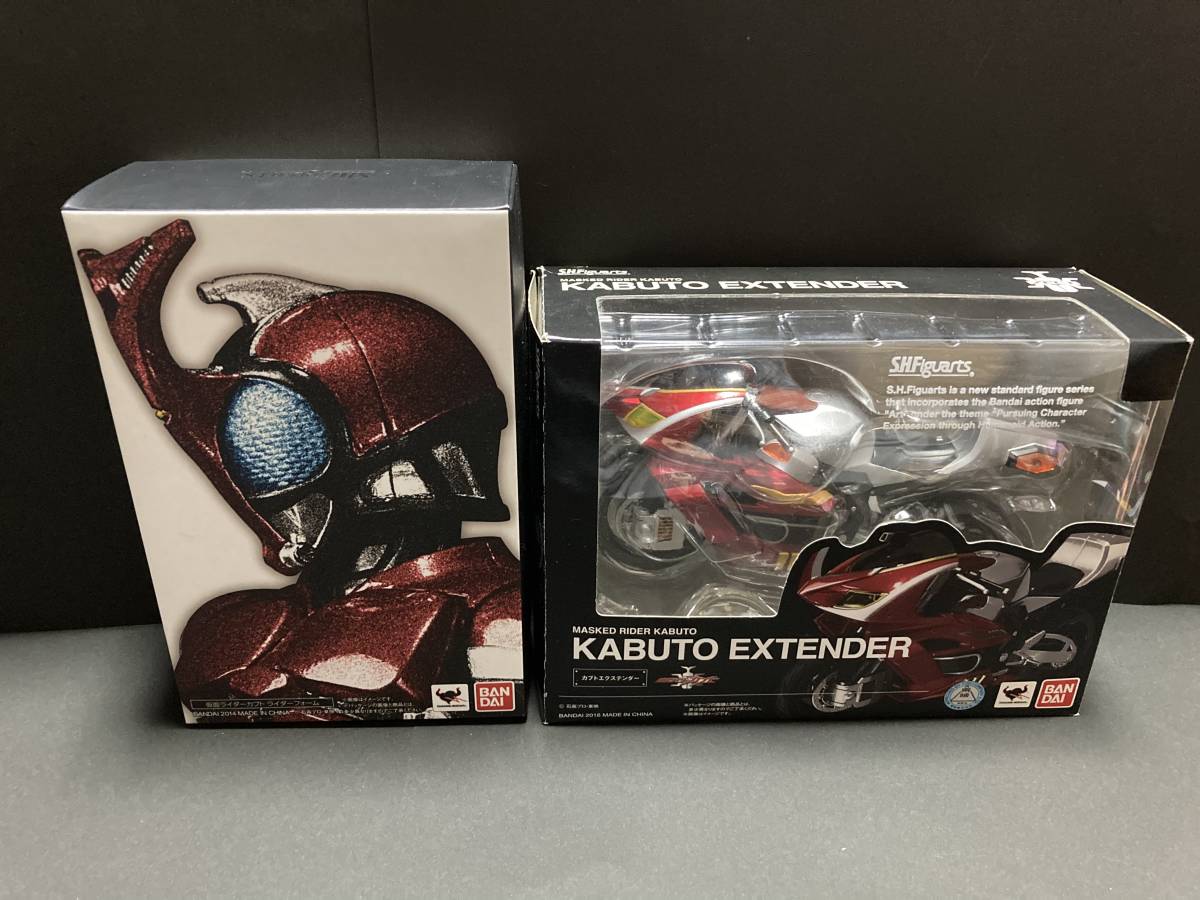 S.H.Figuarts 真骨彫製法 仮面ライダーカブト」&「S.H.Figuarts カブト 