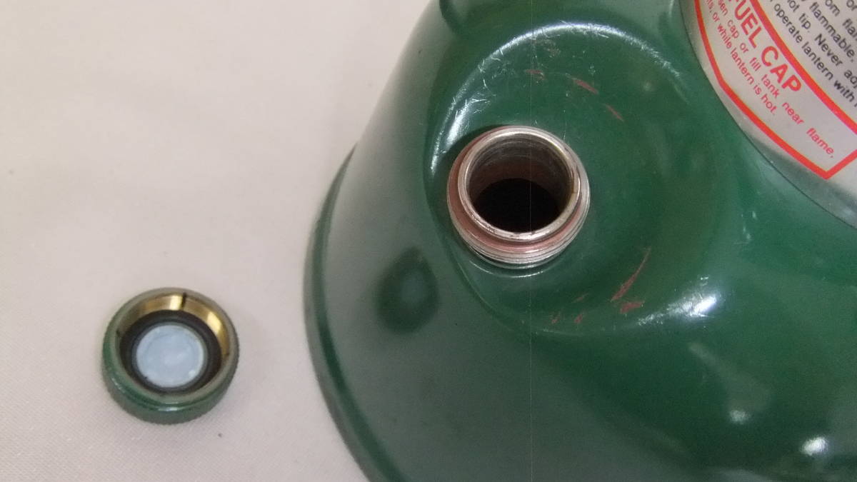 8）Coleman コールマン MODEL 200A 700 ランタン 82年4月製 ケース付き