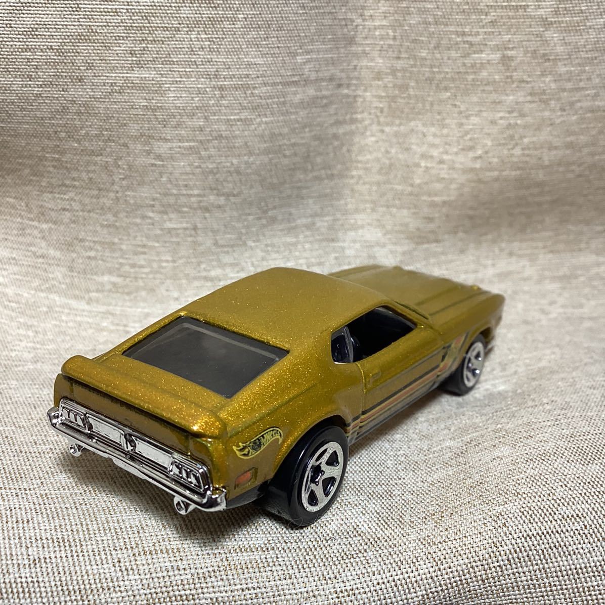 ☆ホットウィール☆ 1971 フォード マスタング マッハ1 ゴールド