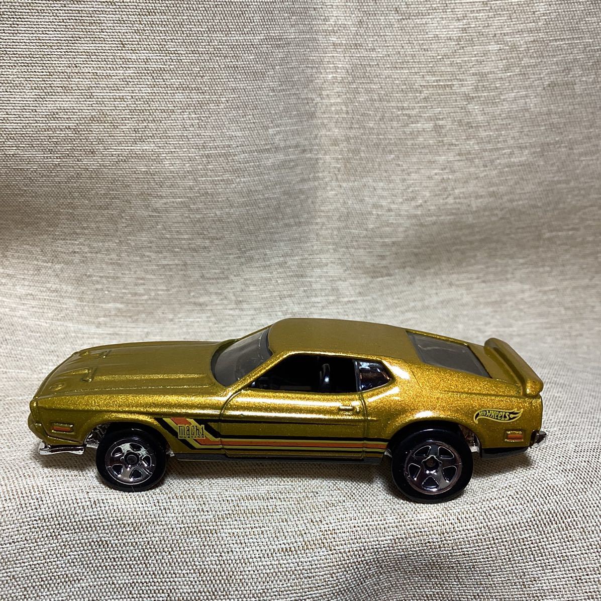 ☆ホットウィール☆ 1971 フォード マスタング マッハ1 ゴールド