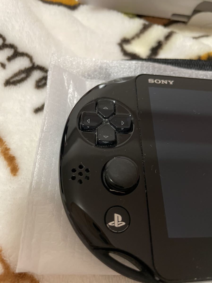 1円~美品 完品 画面無傷 PlayStation Vita PCH-2000 Wi-Fiモデル 