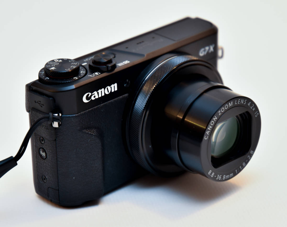 キヤノン Canon PowerShot G7 X Mark II　中古お買い得品!純正バッテリー1、互換バッテリー2、互換充電器のお得なセット! Mark X PowerShot 4K 20.2MP 30th