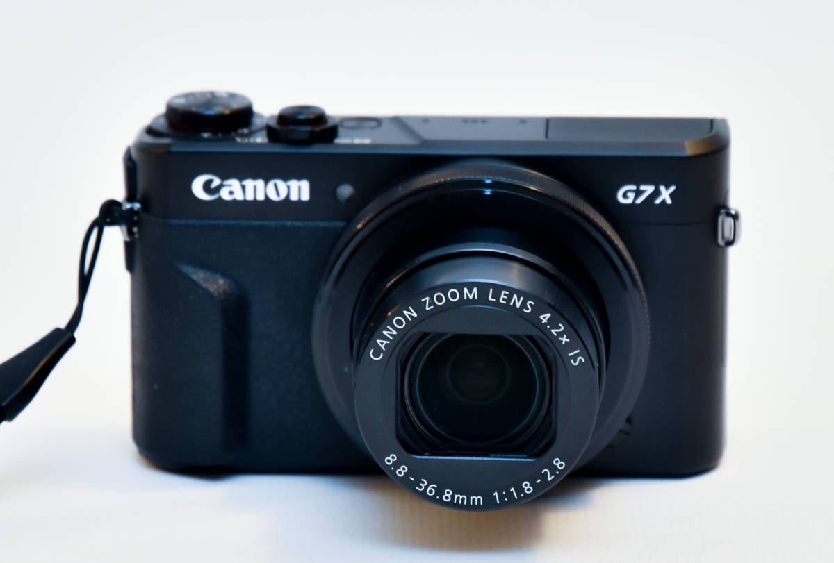 キヤノン Canon PowerShot G7 X Mark II　中古お買い得品!純正バッテリー1、互換バッテリー2、互換充電器のお得なセット! Mark X PowerShot 4K 20.2MP 30th