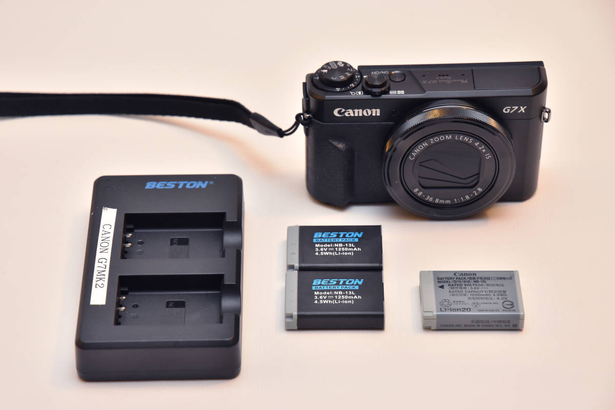 キヤノン Canon PowerShot G7 X Mark II　中古お買い得品!純正バッテリー1、互換バッテリー2、互換充電器のお得なセット! Mark X PowerShot 4K 20.2MP 30th