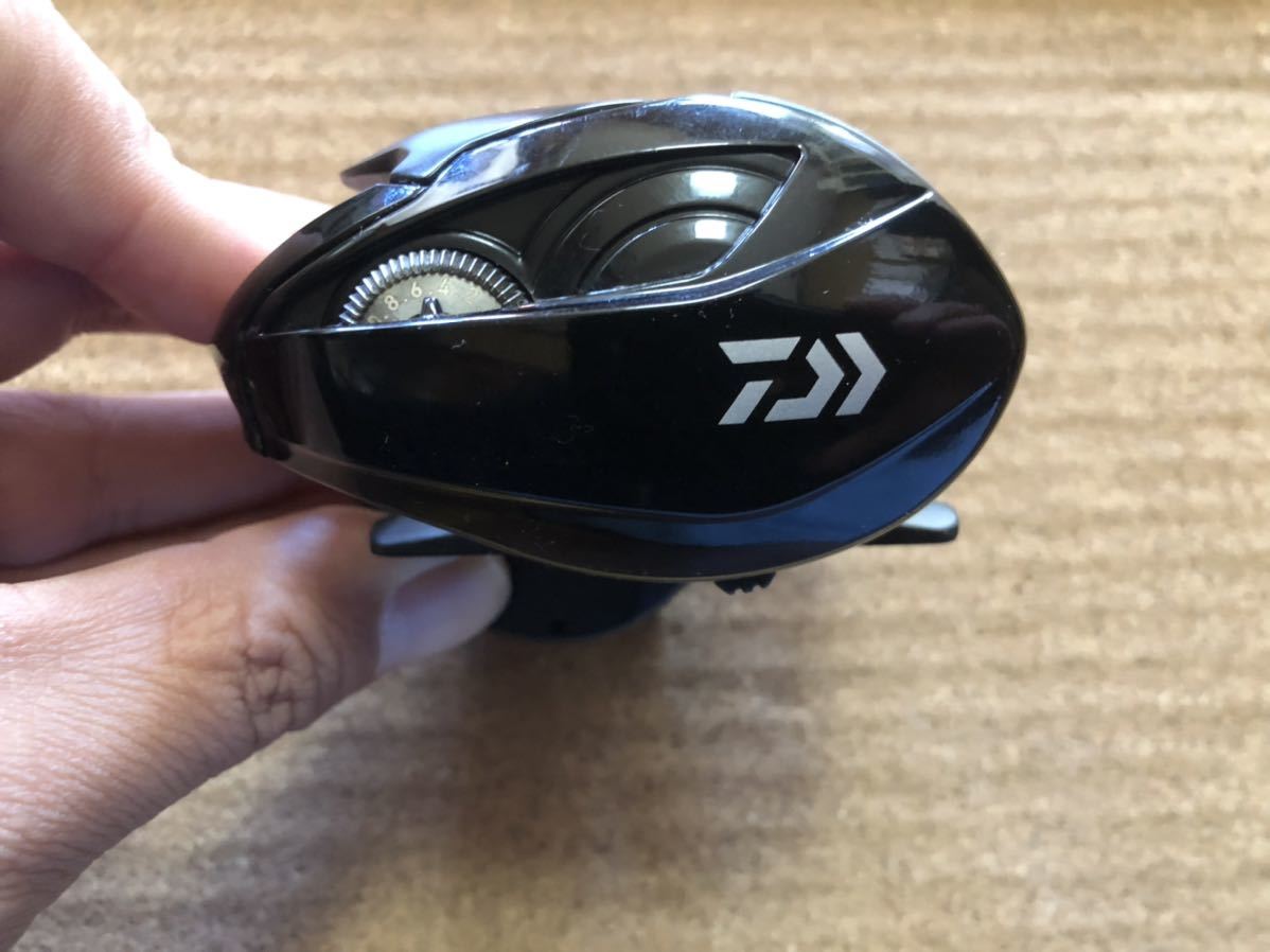ダイワ(DAIWA) ベイトリール 20 ジリオン10 (右⁄左ハンドル) (2020