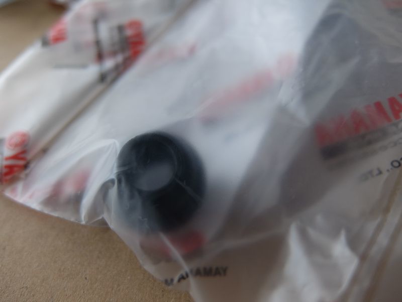 RZ250 RZ350 キャリパーピストン ＋ スライドピン 他 キャリパーリフレッシュキット （4L3 4UO 4W1-25914-00 4W1-W0057-00 RZ350 RZ250 XJ400 2026年最新Yahoo!オークション -rz250 rz350(ブレーキ)の中古品
