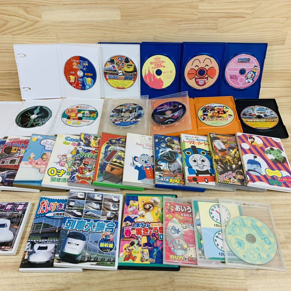 Ao まとめ売り 子供 Dvd 車 ドラえもん チャギントン 戦隊 キッズ ファミリー 売買されたオークション情報 Yahooの商品情報をアーカイブ公開 オークファン Aucfan Com